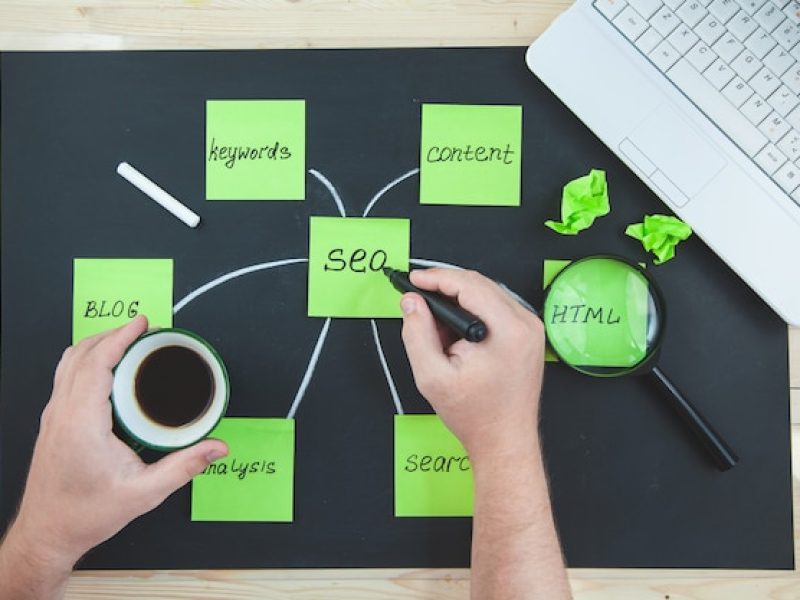 seo-search-engine-optimization-paper-notes-dark-background-with-inscriptions_130040-196-1
