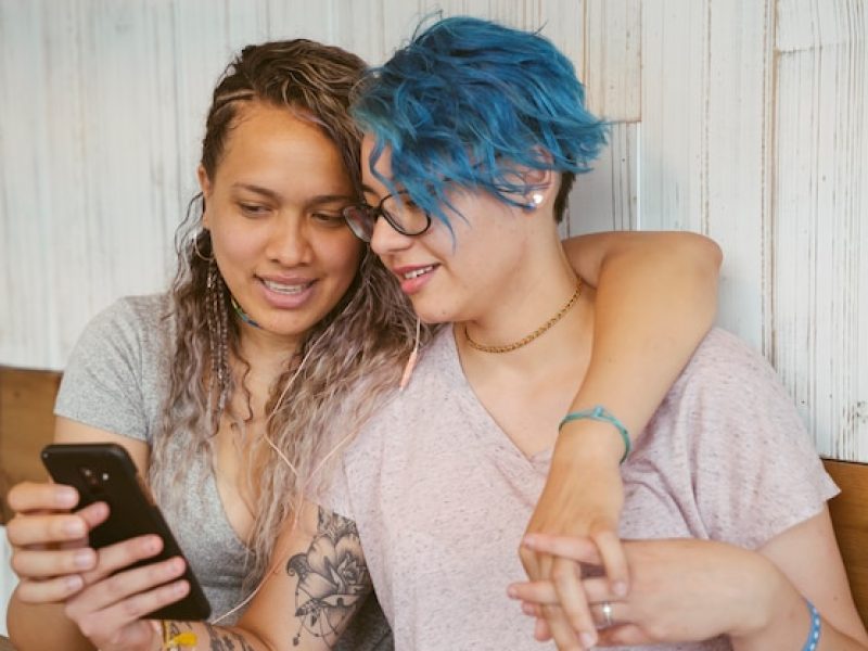share-your-love-with-whole-internet-community_213512-422