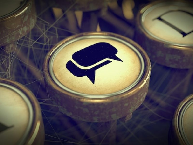 speech-bubbles-button-old-typewriter-key_226262-429